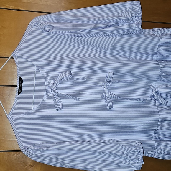 Light Purple and White Striped Blouse with Bow Details - Picture 2 of 3